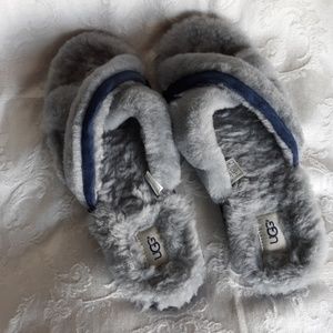 UGG Lambs wool Grey sandals flip flops sz 12